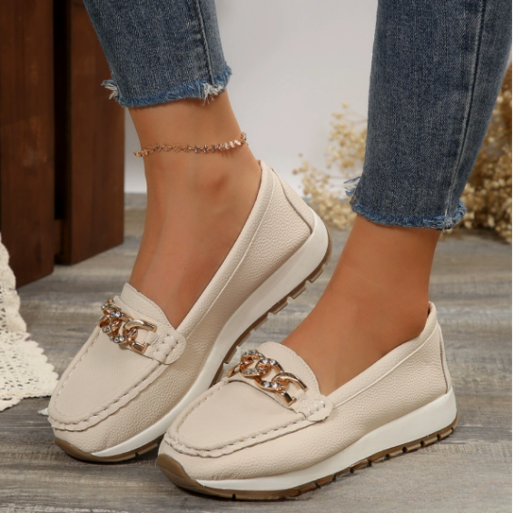 Evelyn - Loafers with Diamond Buckle