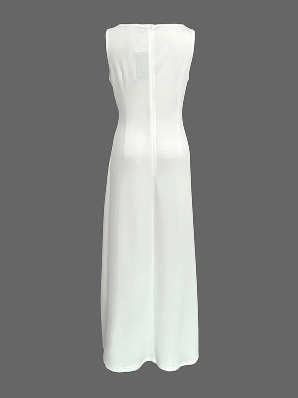 Sleeveless Pleated Gauze Maxi Dress with Round Neck and Split-Joint Design