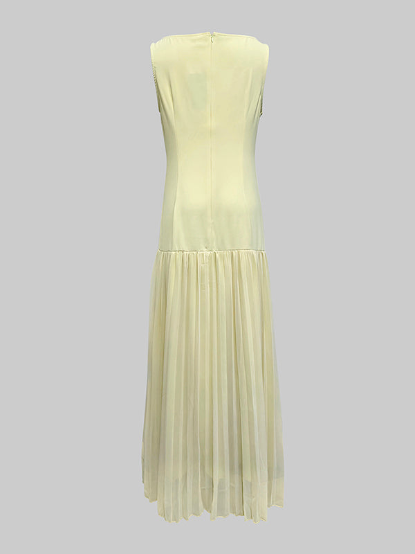 Sleeveless Pleated Gauze Maxi Dress with Boat Neck and Split Joint Design