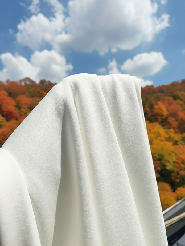 Sleeveless Pleated Gauze Maxi Dress with Round Neck and Split-Joint Design