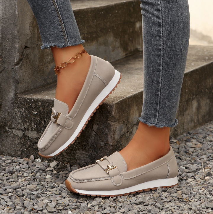 Emelia - Premium Chain-Detail Loafers