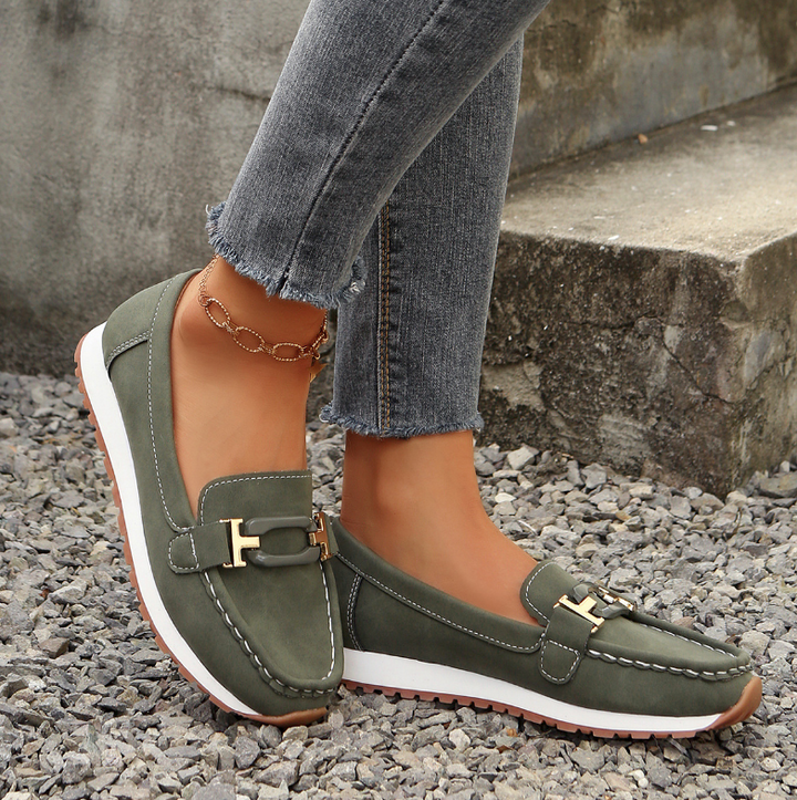 Emelia - Premium Chain-Detail Loafers