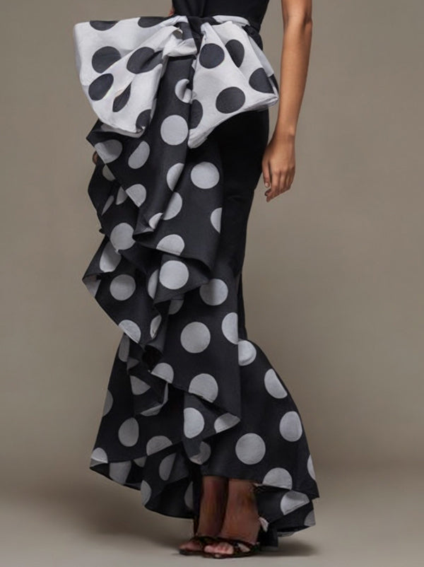 Polka Dot Pleated Maxi Dress with Sleeveless Design and Bow Detail
